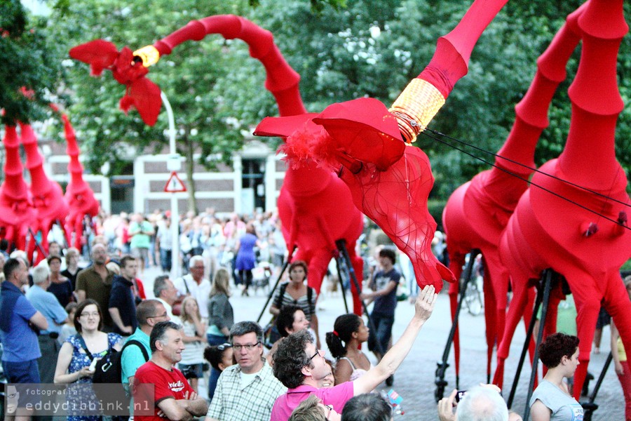 2012-07-07 Compagnie Off ism Theaterschip Drost van Salland - Les Girafes (Deventer Op Stelten) 017